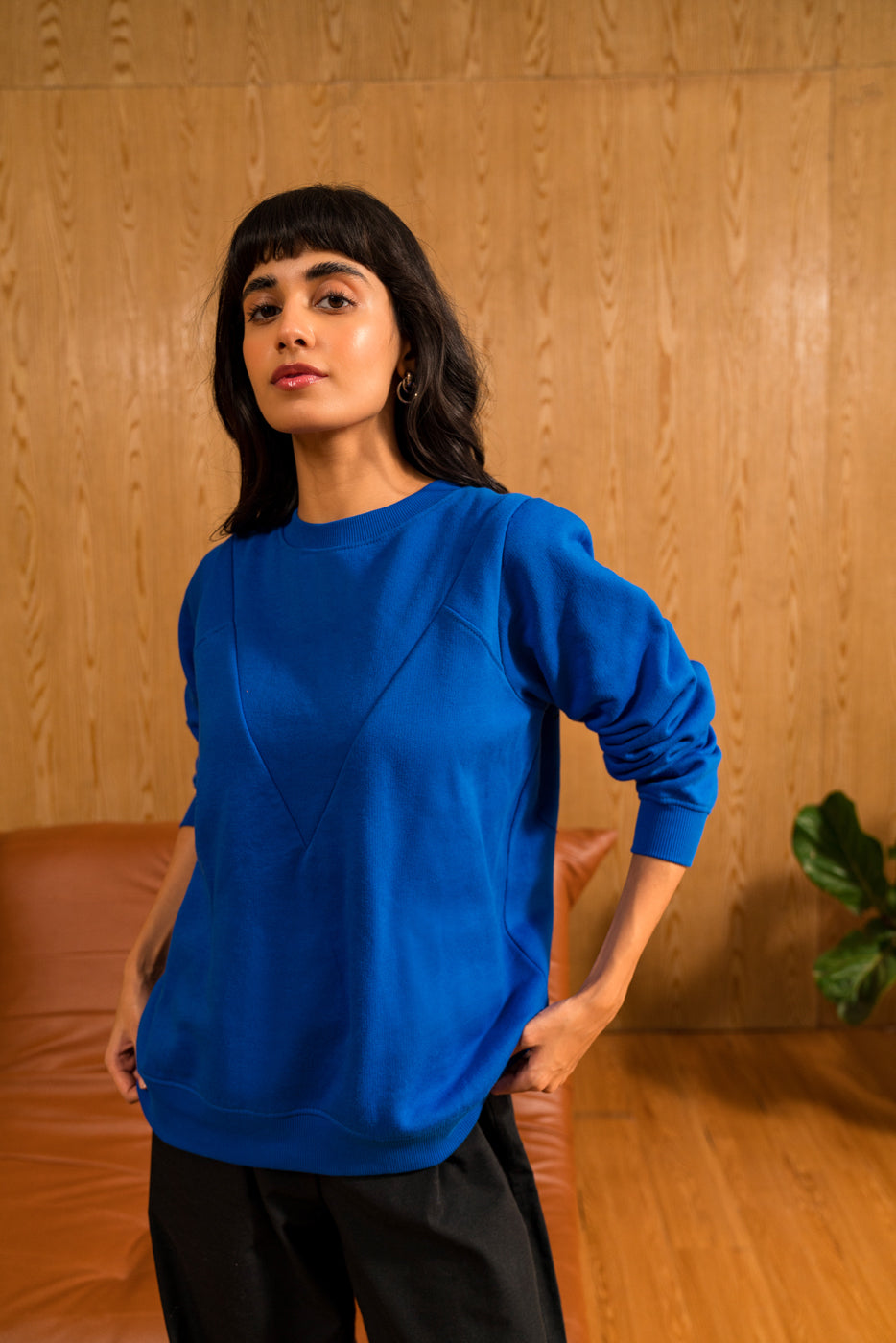 CREW NECK SWEATSHIRT