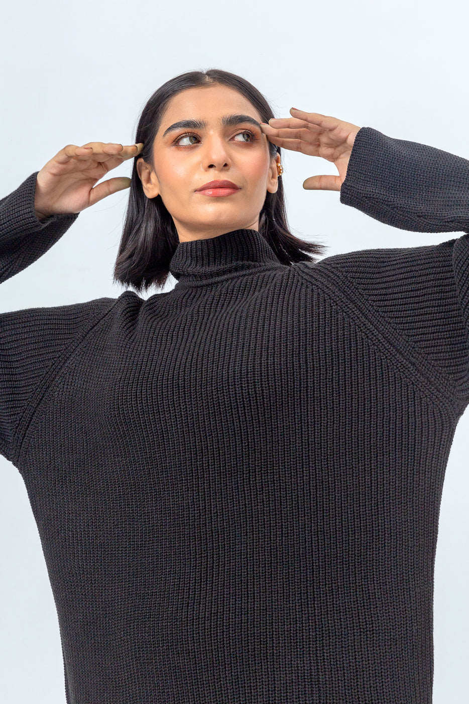 BLACK SWEATER KNIT DRESS
