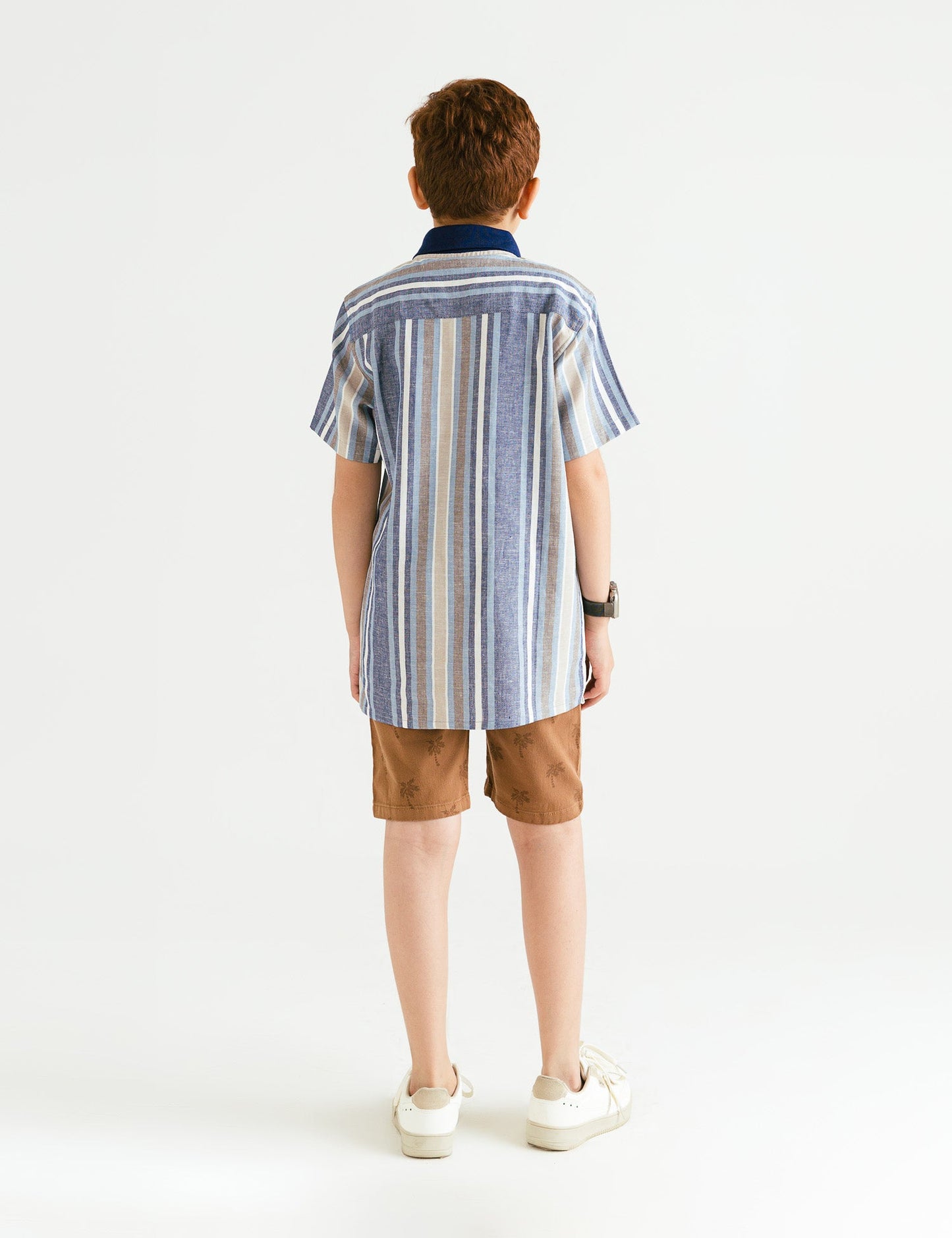 RIBBED COLLAR BUTTON FRONT SHIRT