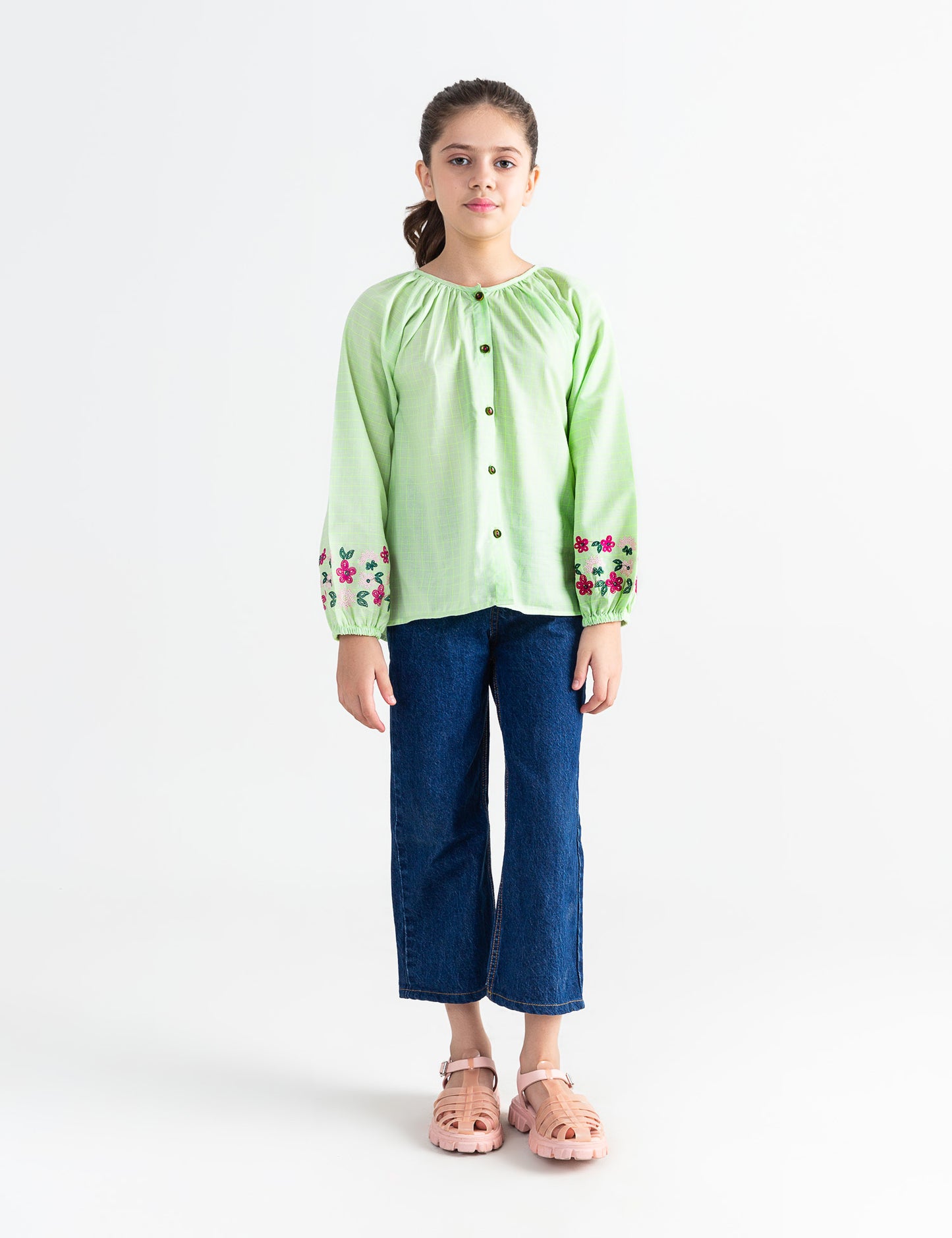 FLORAL EMBROIDERED BUTTON DOWN TOP