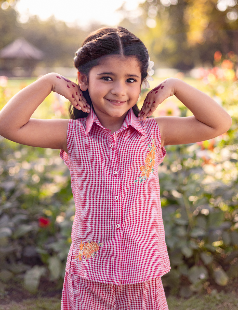 2 PIECE CHECKERED BUTTON DOWN SUIT