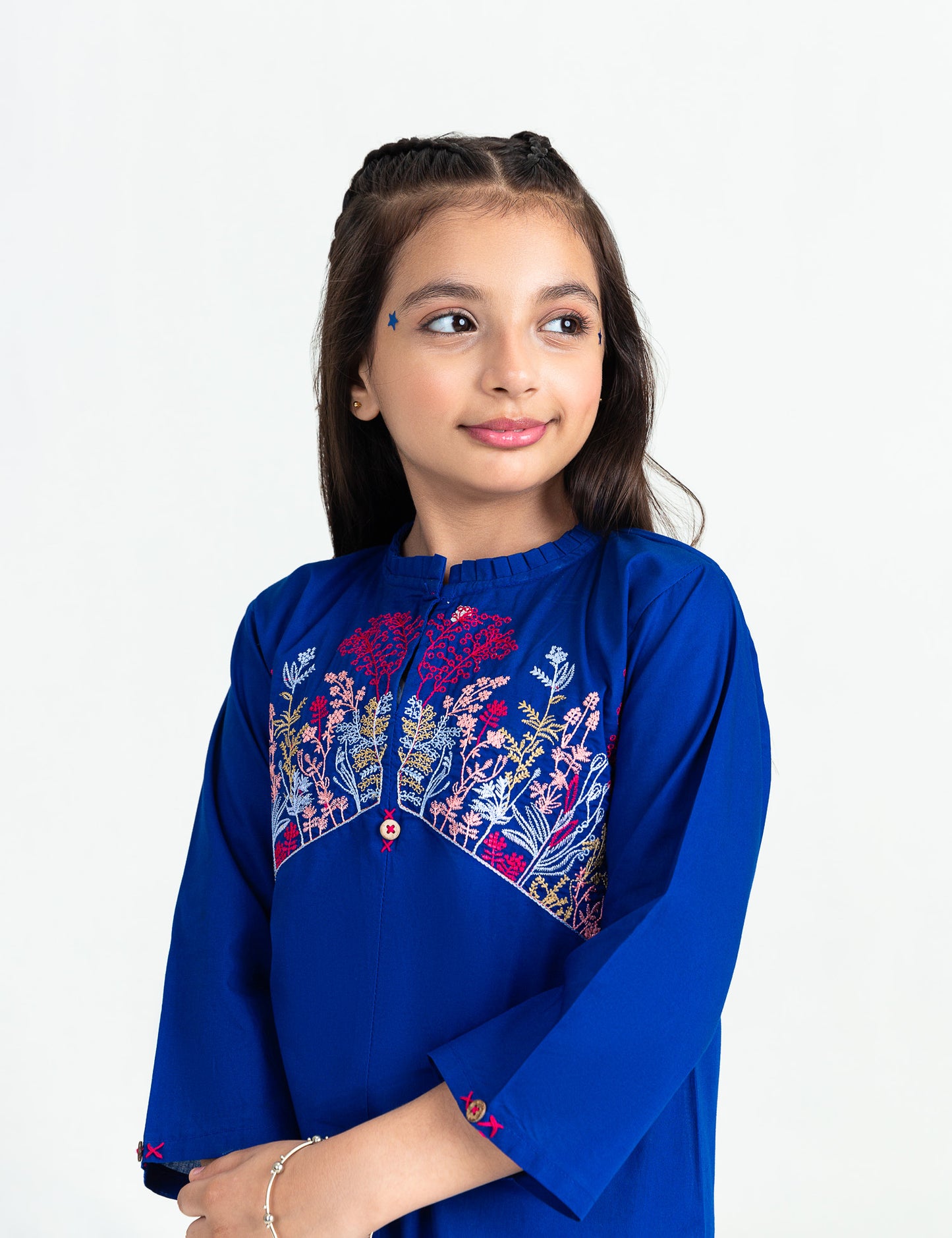 2 PIECE FLORAL EMBROIDERED SUIT