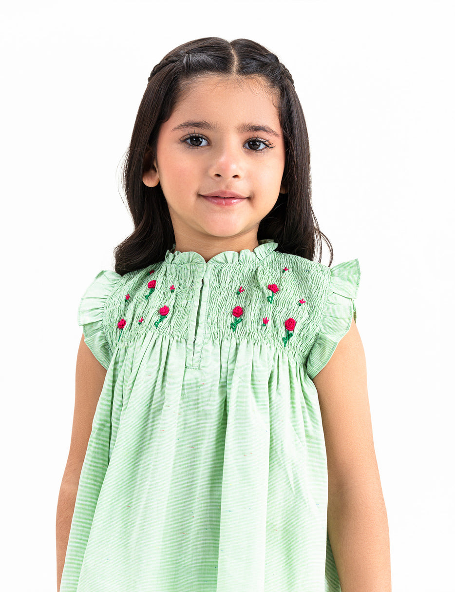 FLORAL EMBROIDERED TOP