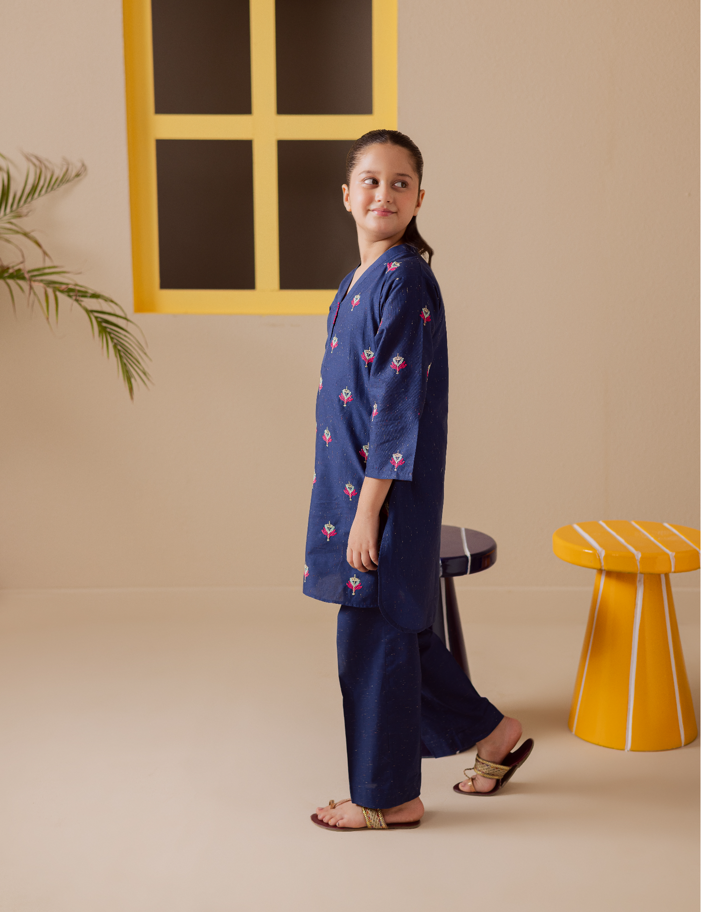 2 PIECE FLORAL EMBROIDERED SUIT