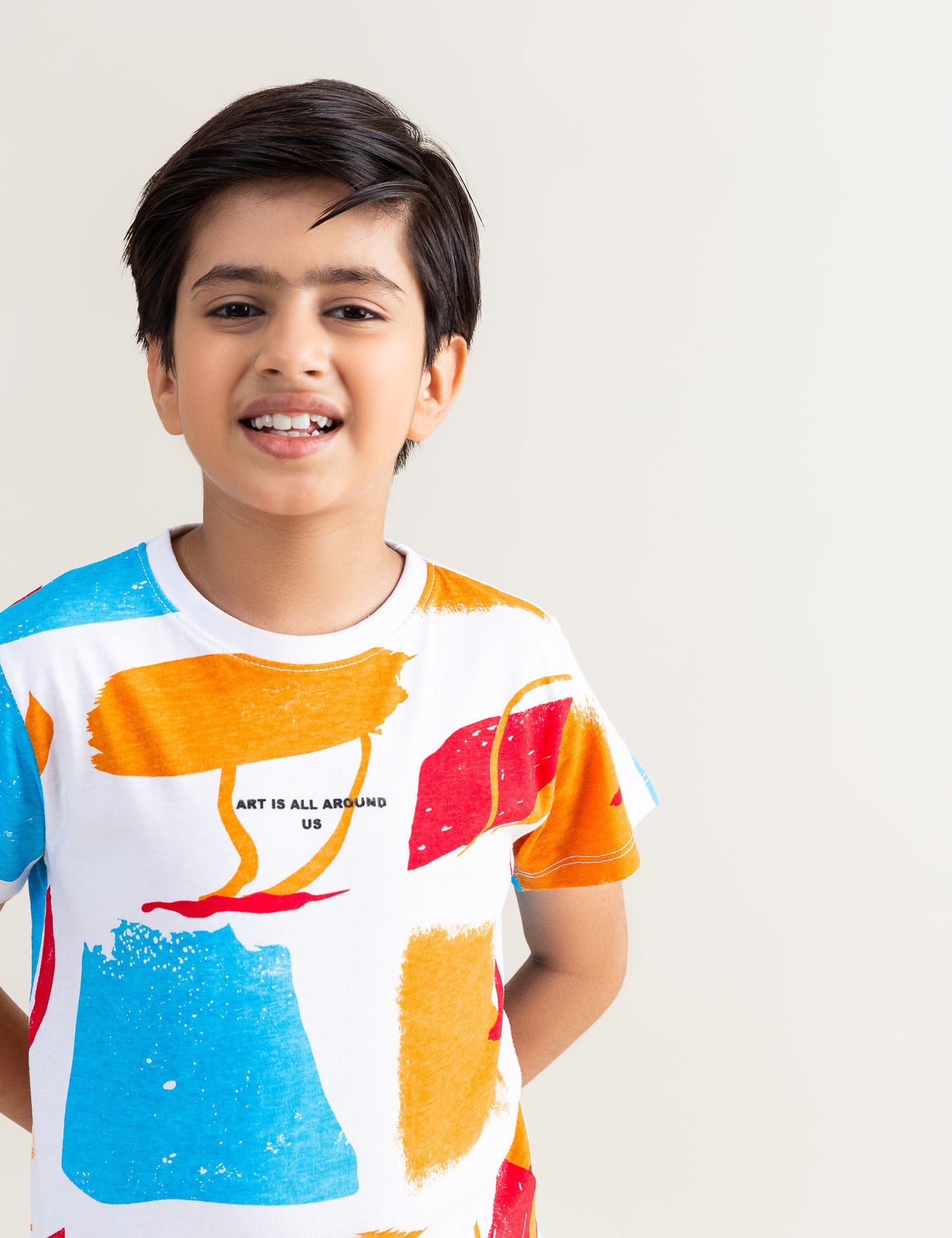 ART IS ALL AROUND US ABSTRACT PRINTED T-SHIRT