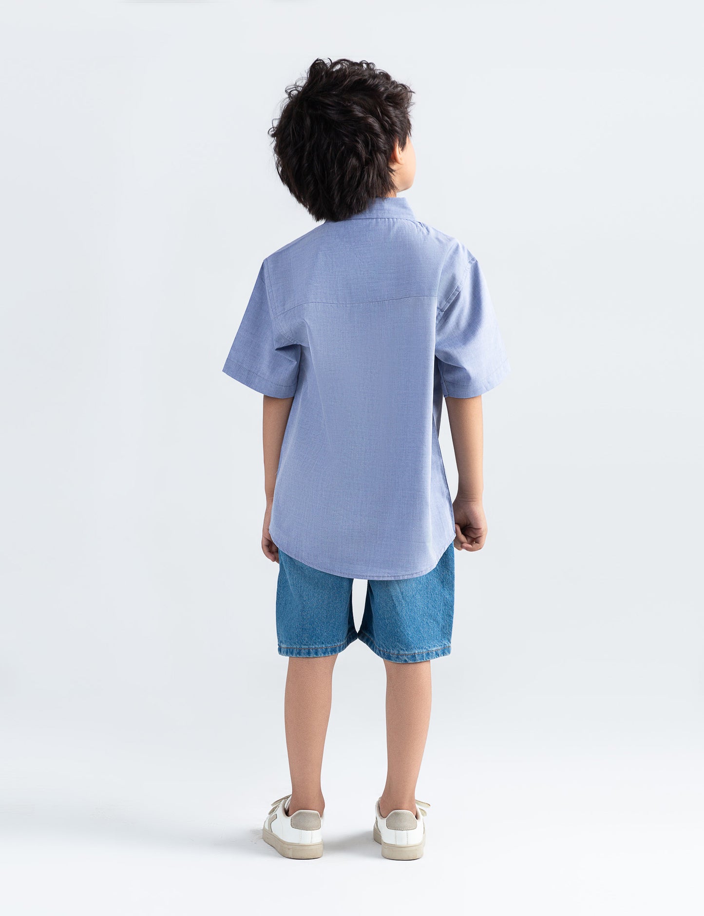 BASIC BUTTON DOWN SHIRT
