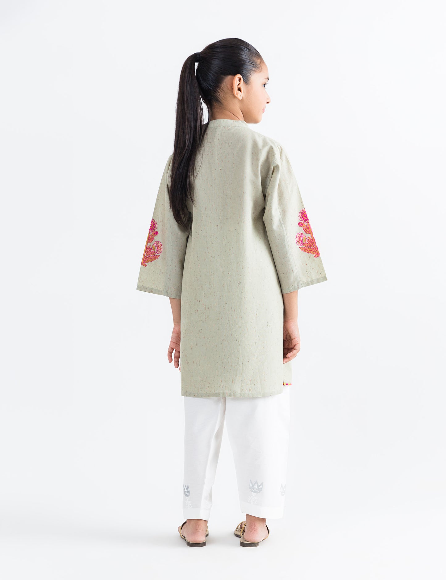 POCKET EMBROIDERED KURTI
