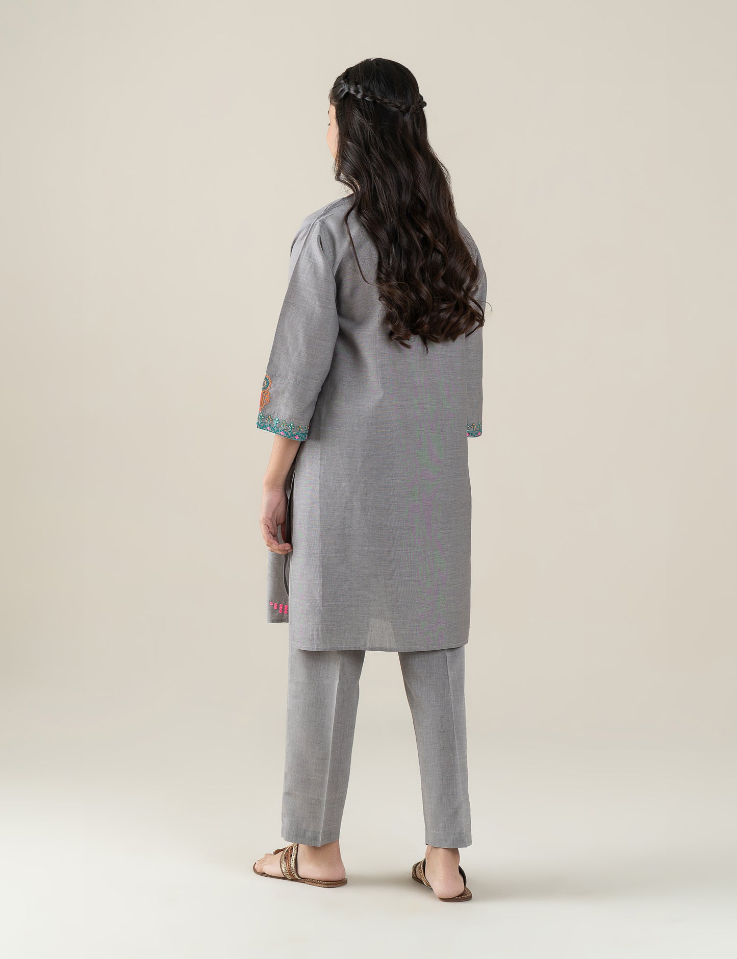 2 PIECE VIBRANT EMBROIDERED SUIT