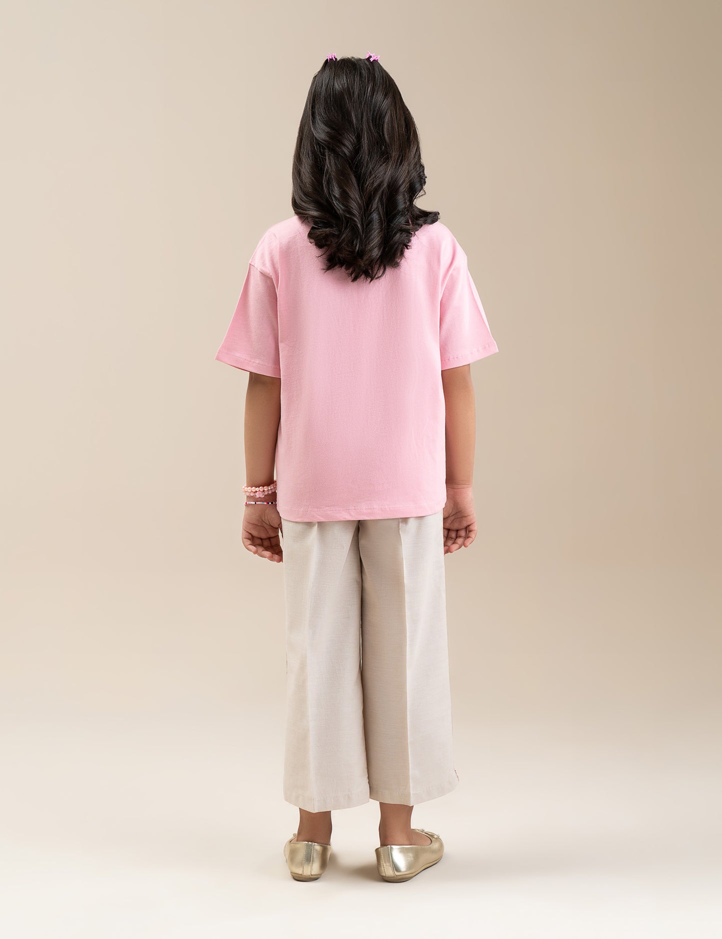 BASIC T-SHIRT
