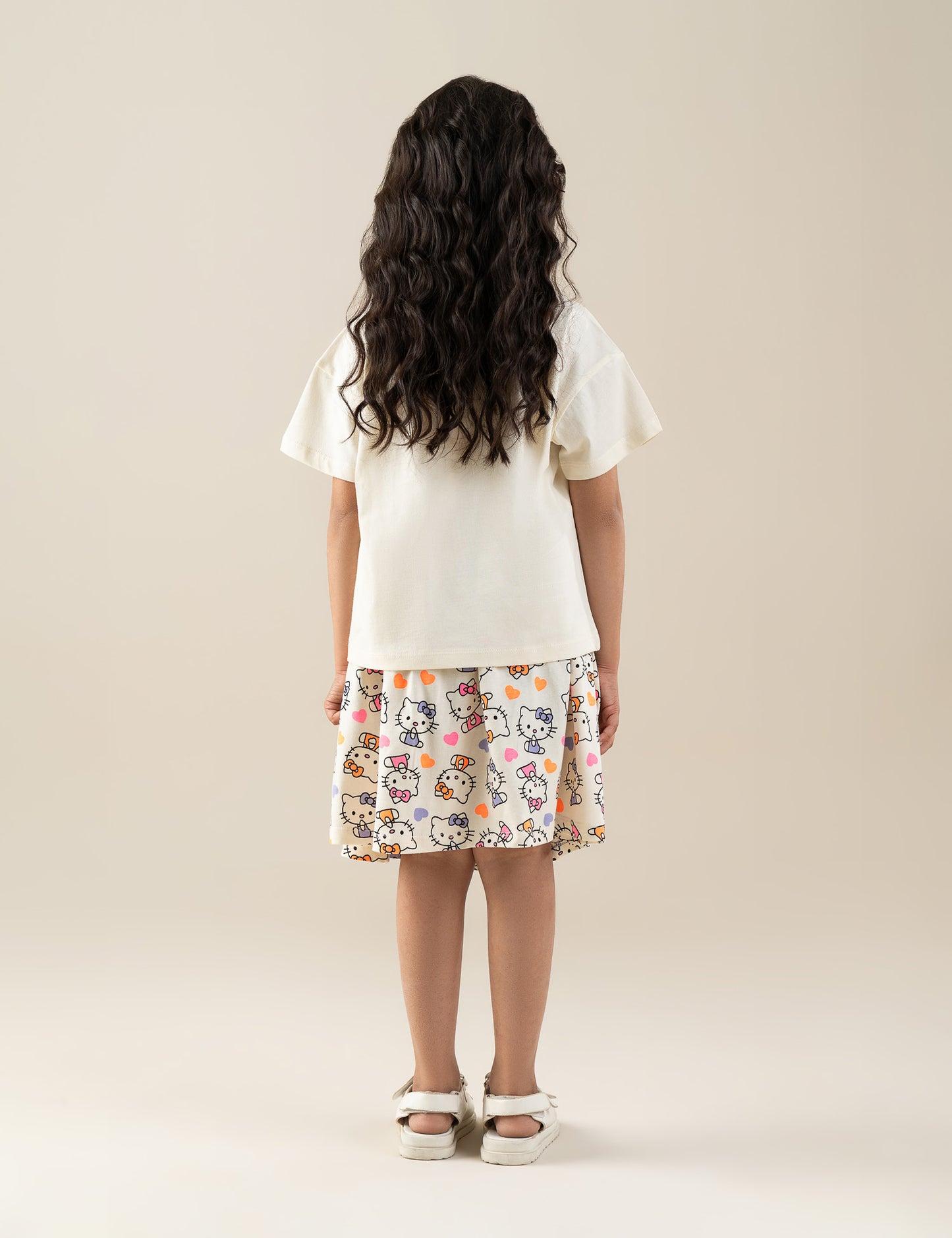 2 PIECE HELLO KITTY GRAPHIC SUIT