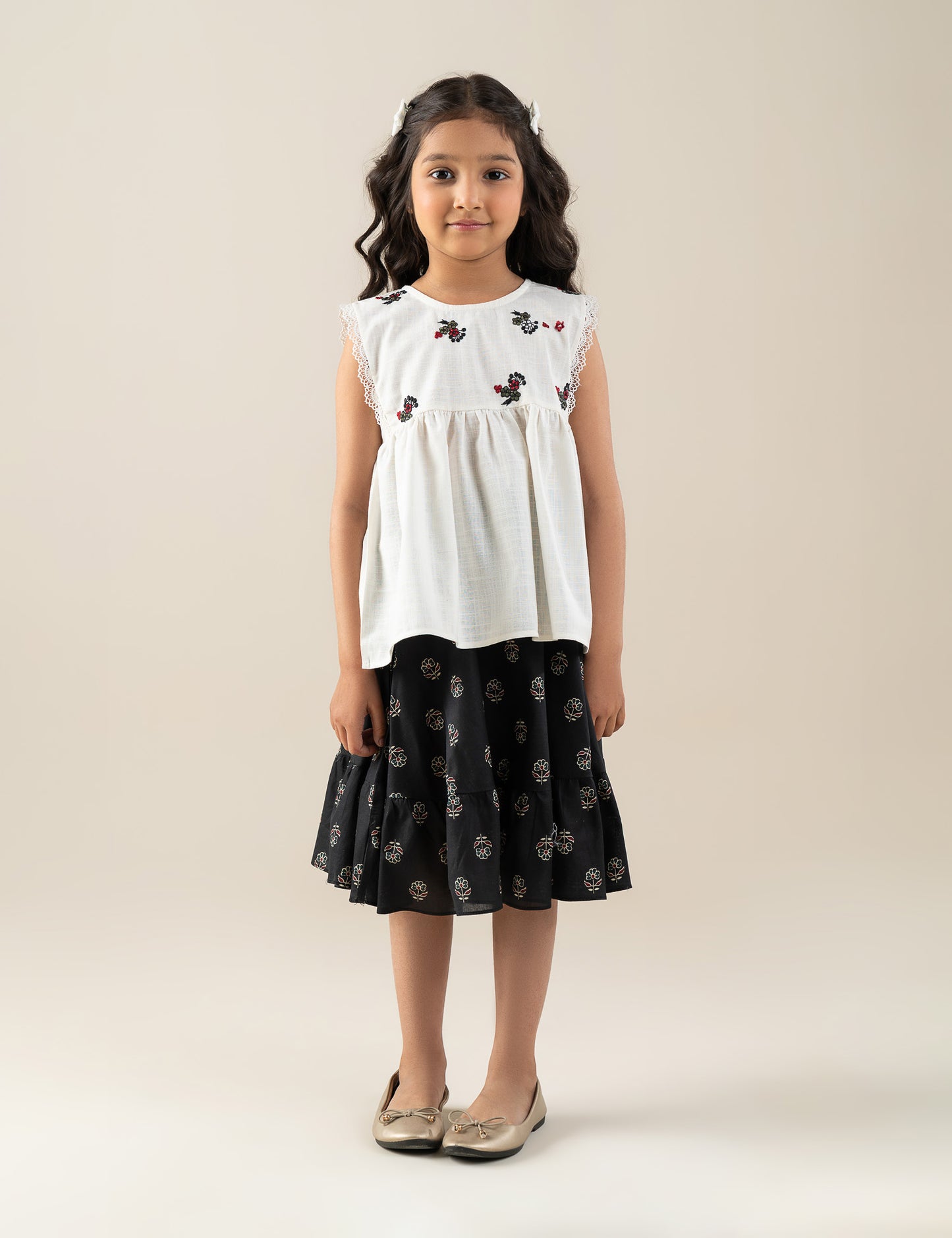 2 PIECE FLORAL EMBROIDERED SUIT