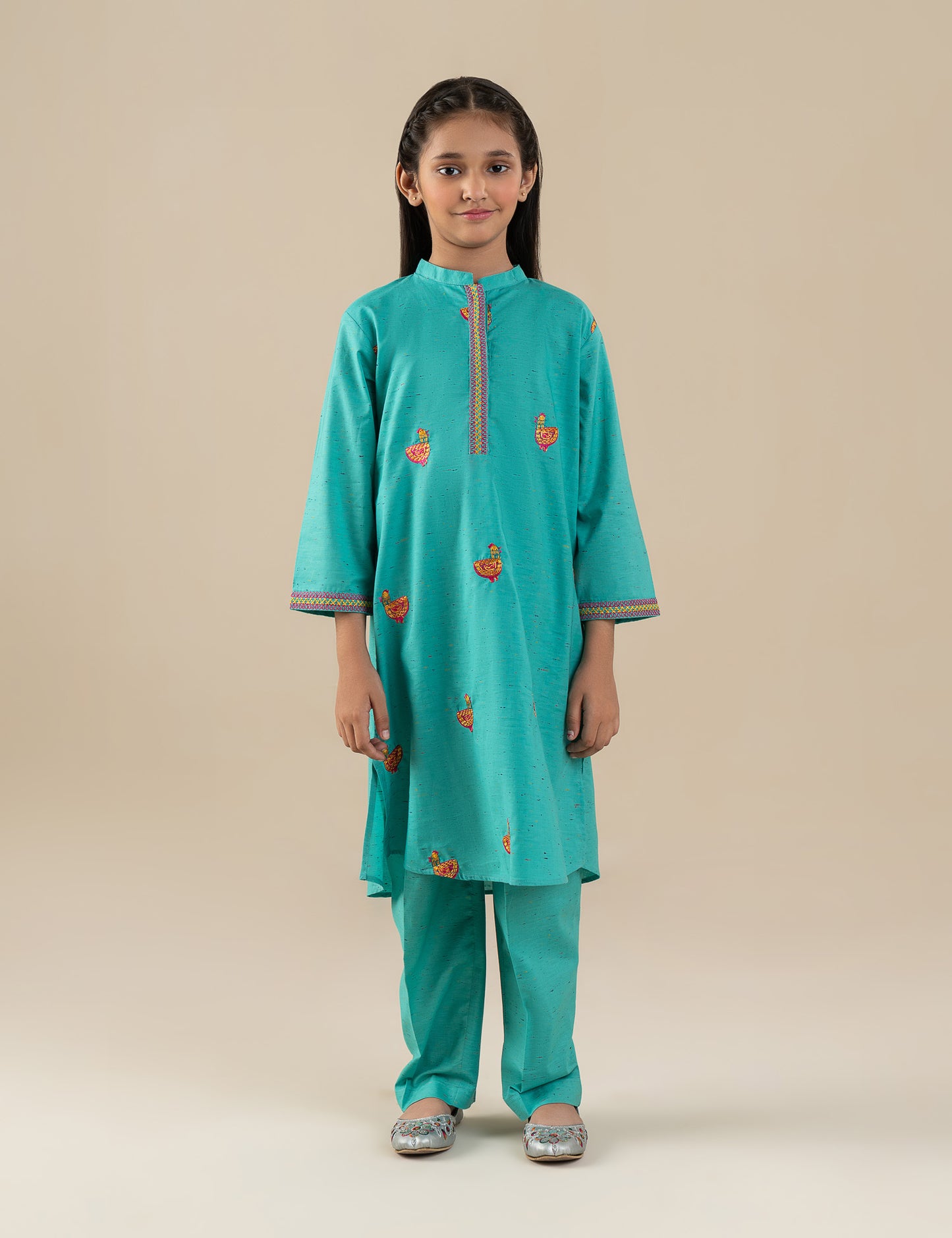2 PIECE CHICKEN EMBROIDERED SUIT