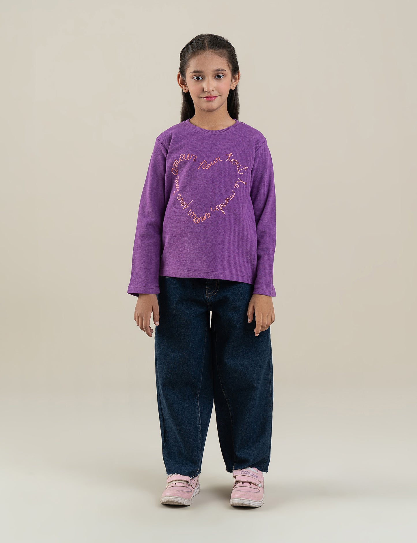 HEART SCRIPT DESIGN T-SHIRT