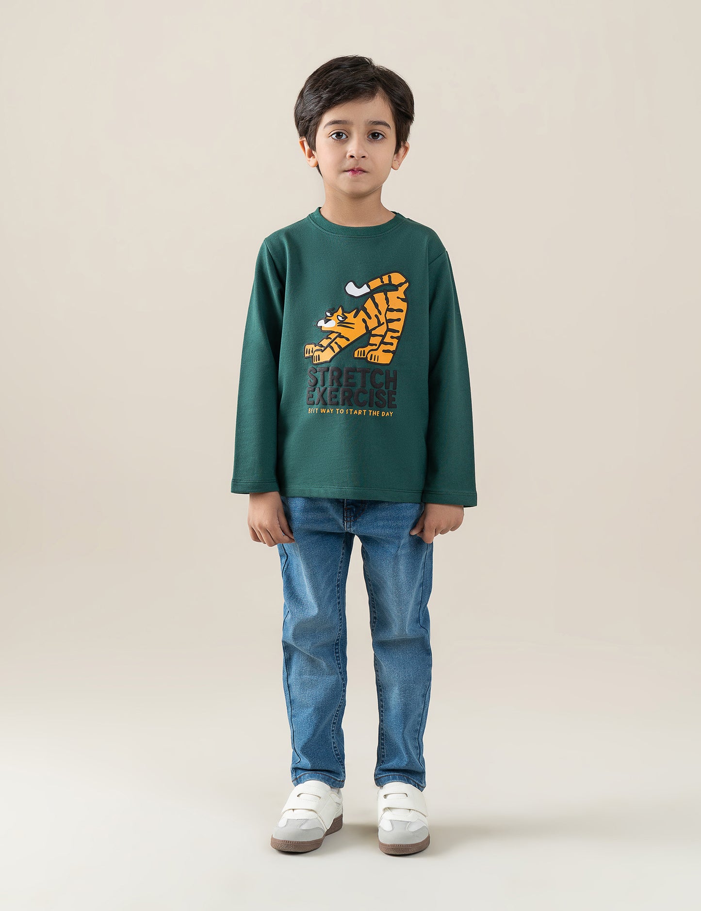 STRETCH EXERCISE PRINTED T-SHIRT