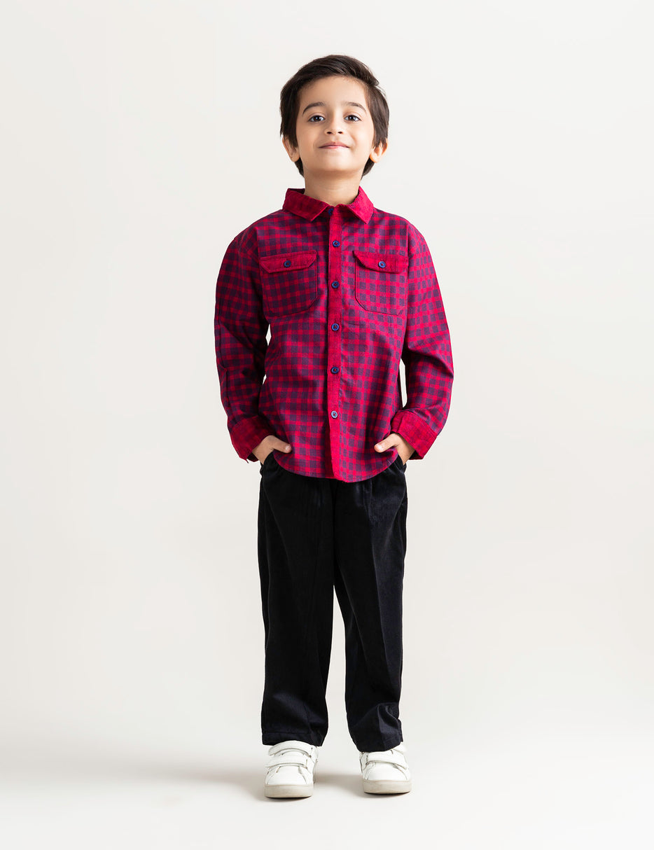 CHECKERED BUTTON DOWN SHIRT