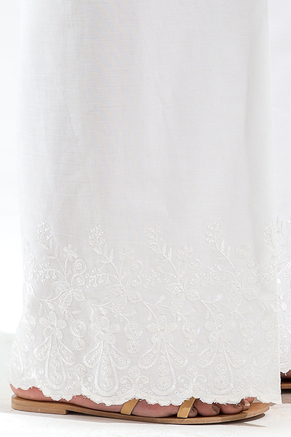 EMBROIDERED CULOTTE PANTS