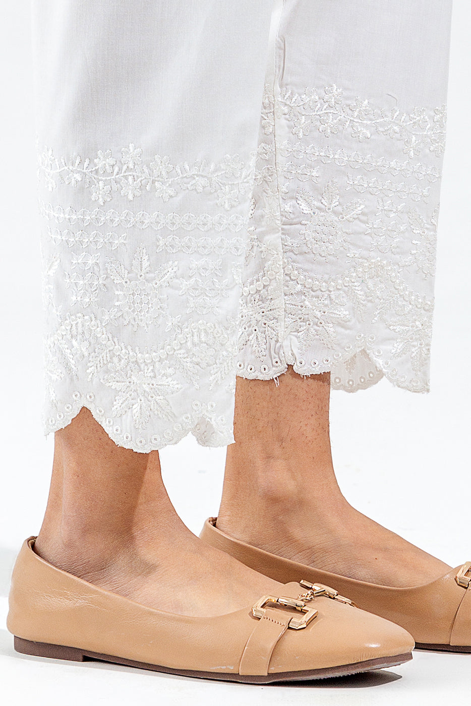 EMBROIDERED STRAIGHT PANTS