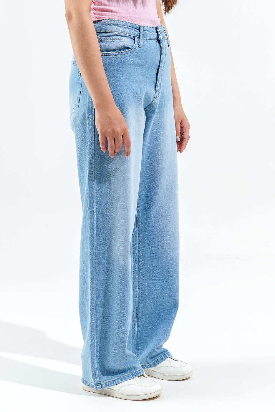 HIGH-RISE WIDE LEG JEANS