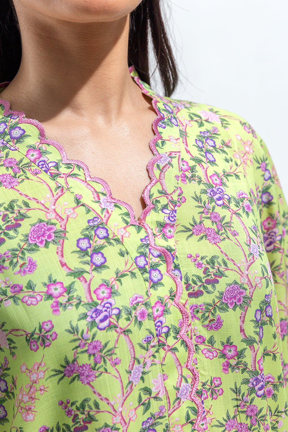 2 PIECE PRINTED VISCOSE SUIT (PRET)