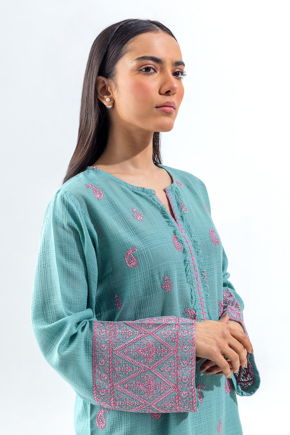 2 PIECE EMBROIDERED YARN DYED SUIT (PRET)