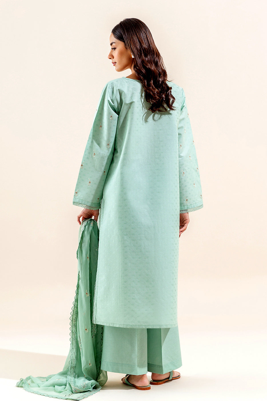 3 PIECE EMBROIDERED TEXTURED LAWN SUIT (UNSTITCHED)