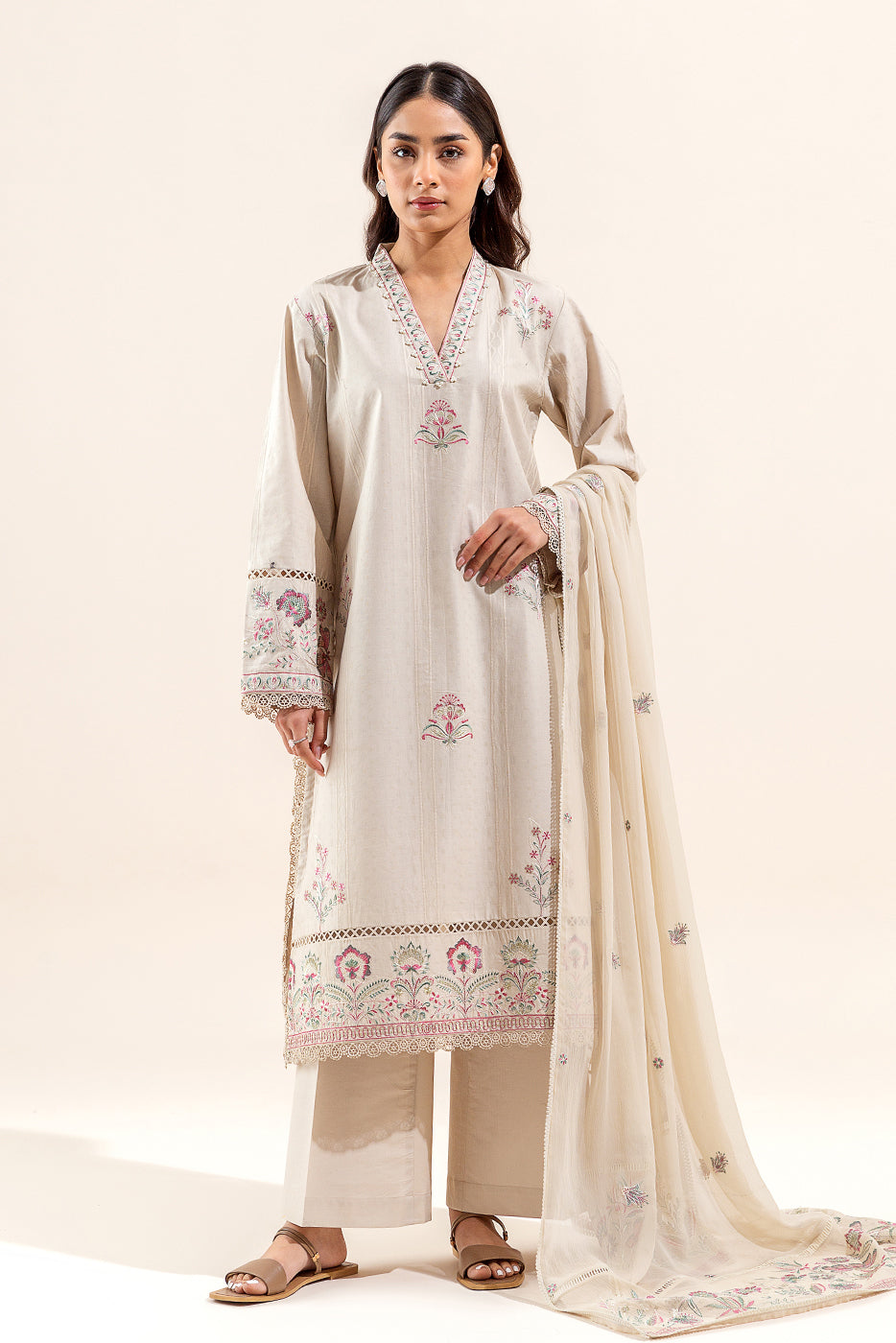 3 PIECE EMBROIDERED TEXTURED LAWN SUIT (UNSTITCHED)
