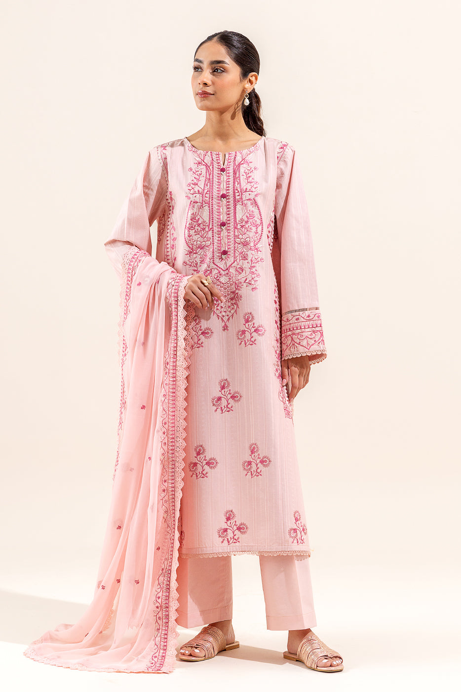 3 PIECE EMBROIDERED TEXTURED LAWN SUIT (UNSTITCHED)