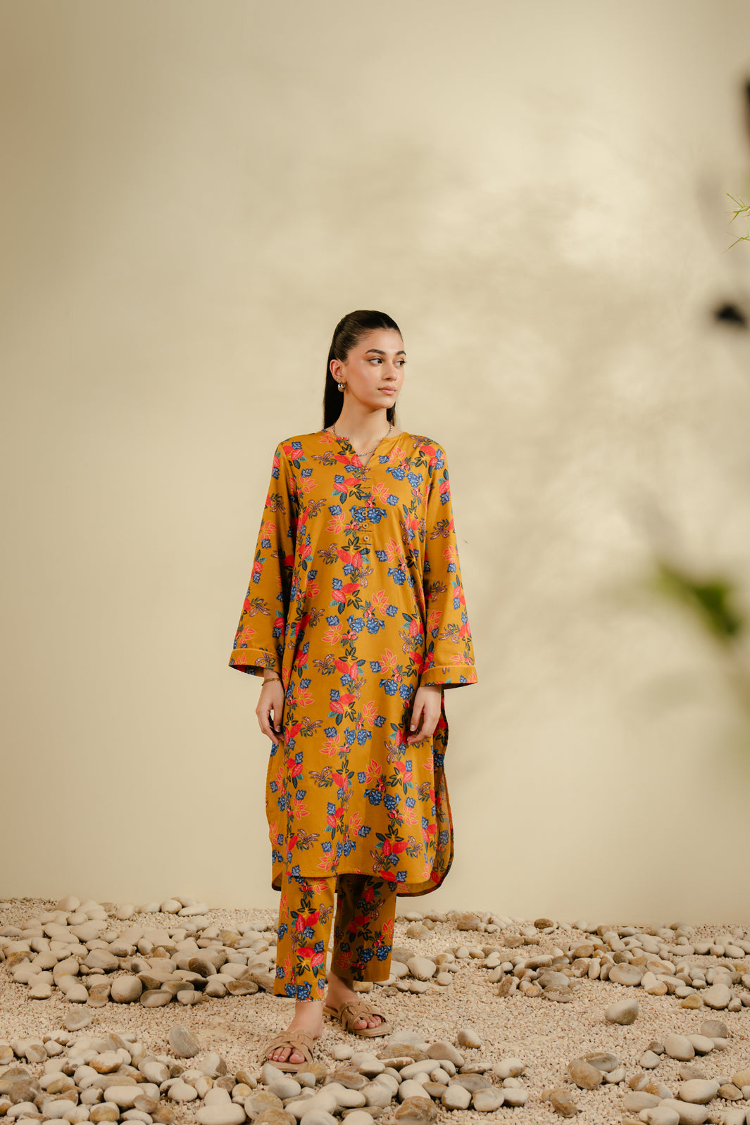2 PIECE PRINTED PREMIUM LAWN SUIT (PRET)