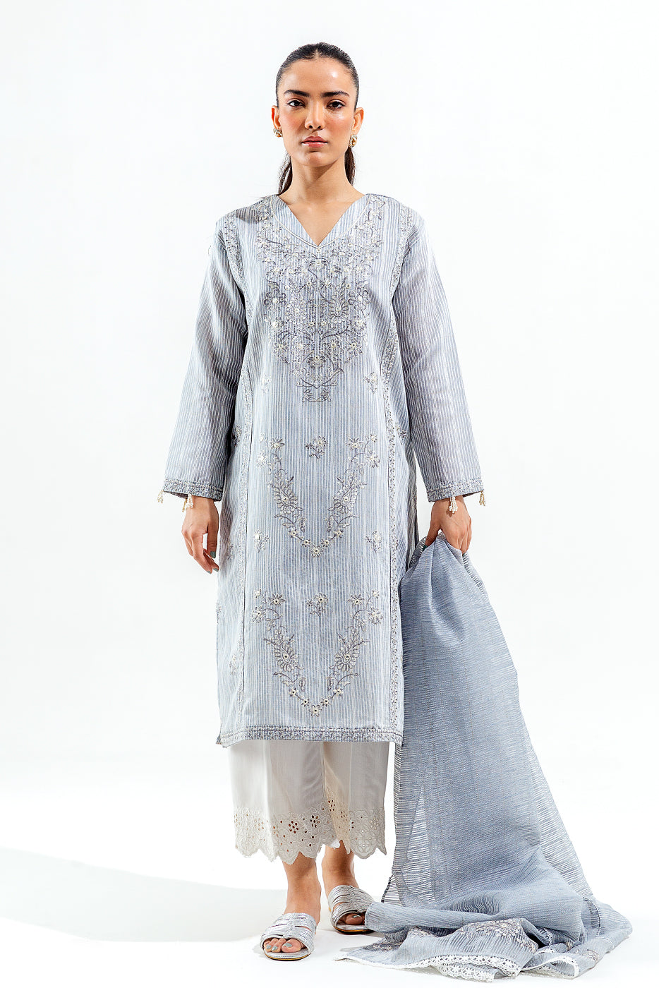 2 PIECE EMBROIDERED ORGANZA FANCY SLUB SUIT (LUXURY PRET)