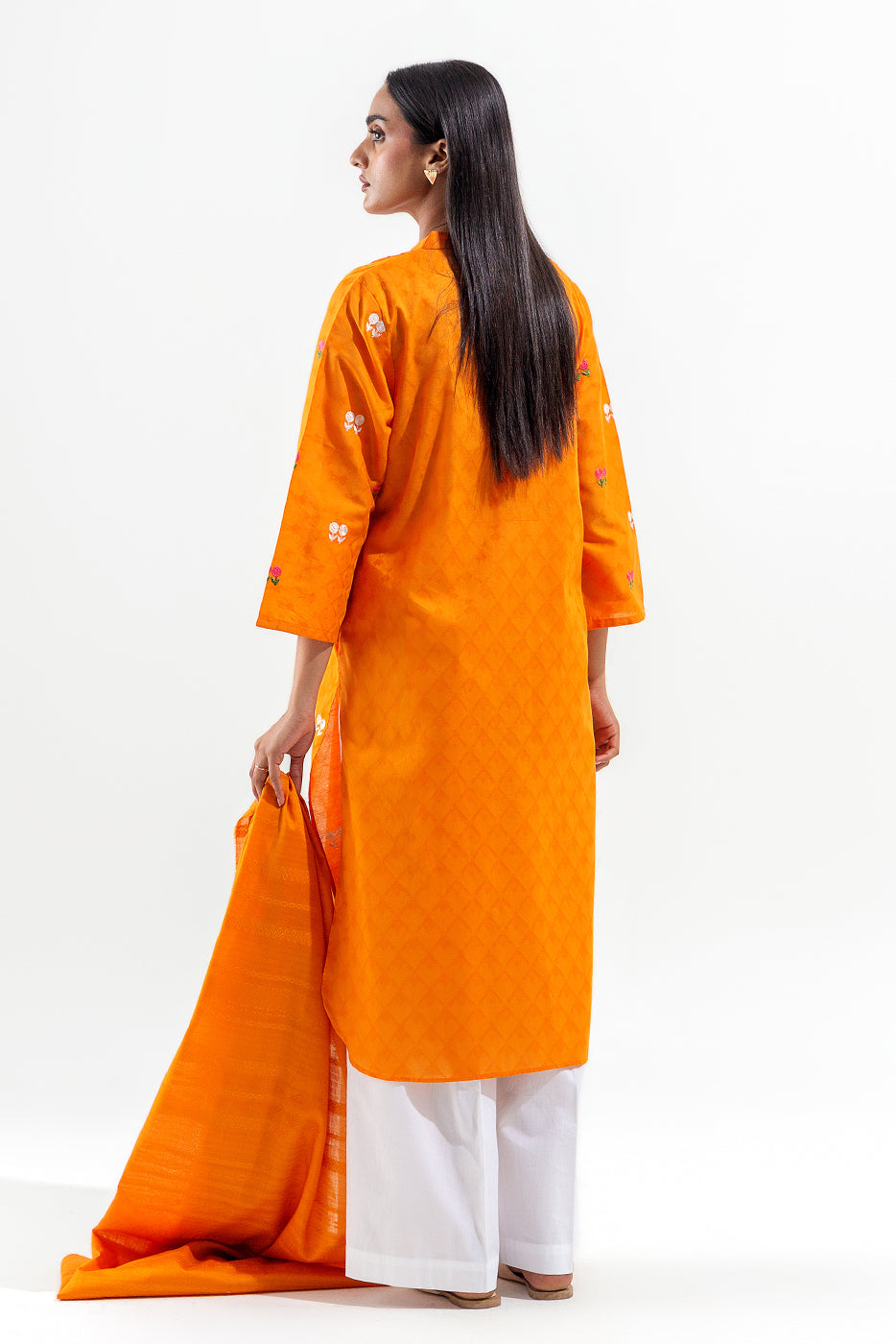 2 PIECE EMBROIDERED JACQUARD SUIT (PRET)