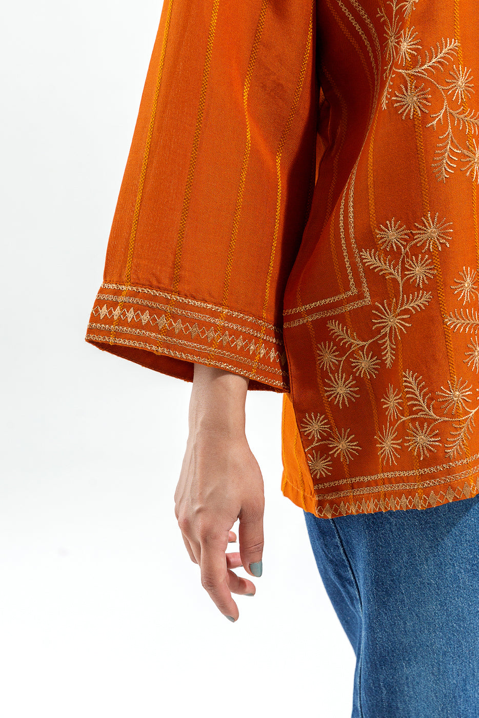 EMBROIDERED FUSION TOP (PRET)