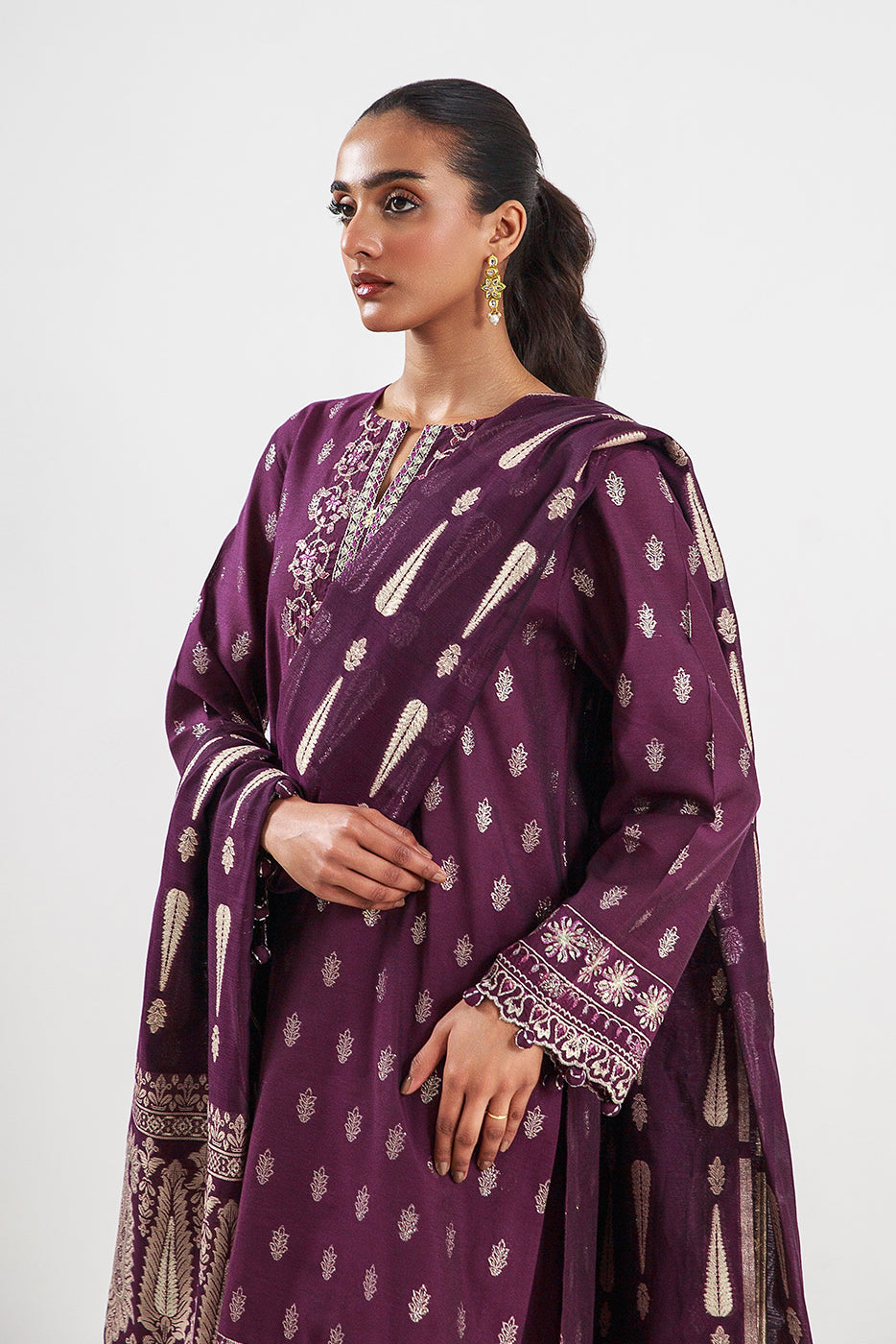 3 PIECE EMBROIDERED JACQUARD SUIT-PLUM SEQUIN (UNSTITCHED) - BEECHTREE
