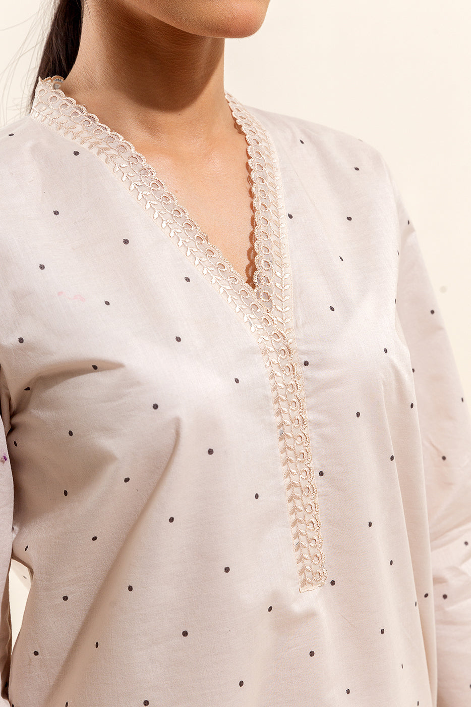 2 PIECE EMBROIDERED LAWN SUIT-MOCHA FROST (UNSTITCHED)