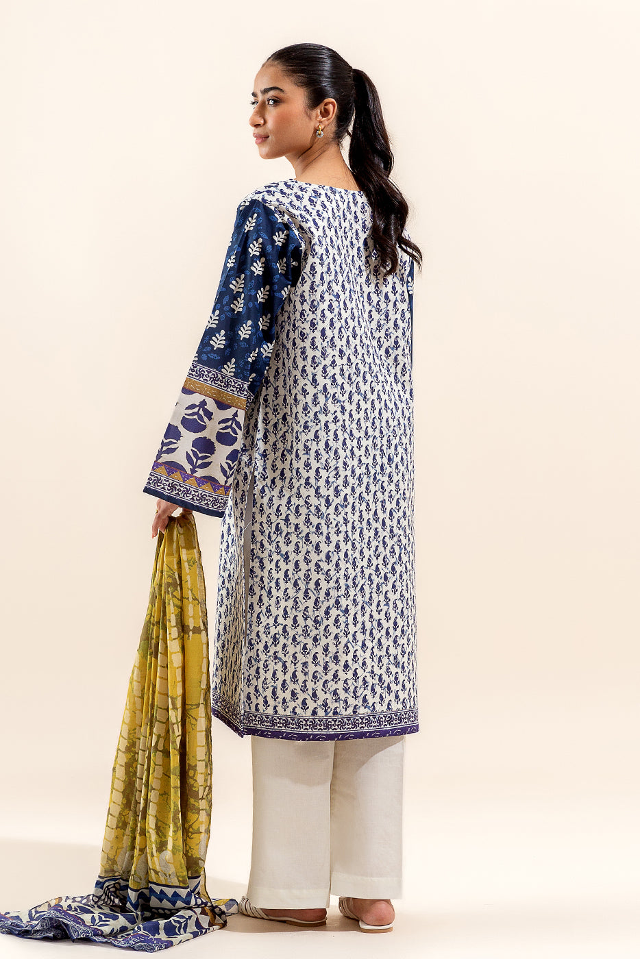 3 PIECE PRINTED LAWN SUIT-BERRY BLOCK (UNSTITCHED)