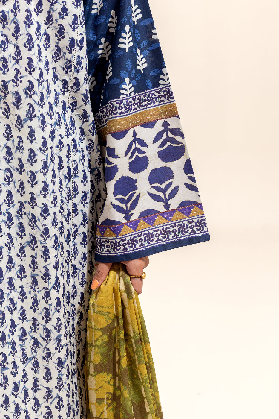 3 PIECE PRINTED LAWN SUIT-BERRY BLOCK (UNSTITCHED)