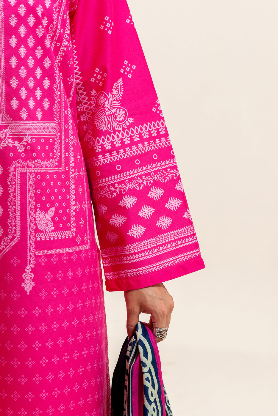 3 PIECE PRINTED LAWN SUIT-MELLOW GLINT (UNSTITCHED)