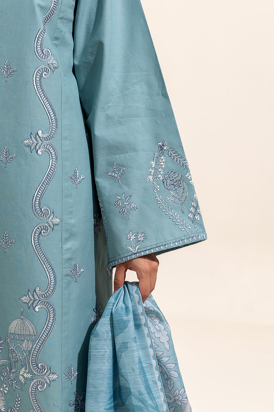 3 PIECE EMBROIDERED LAWN SUIT-ICE BLOOM (UNSTITCHED)