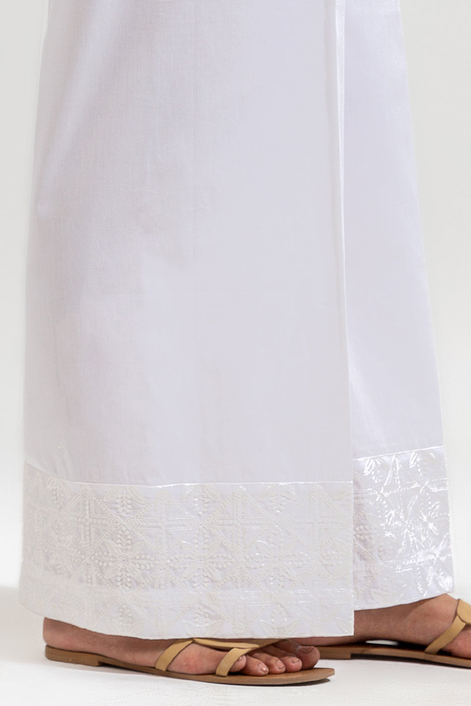 EMBROIDERED SLACK PANTS