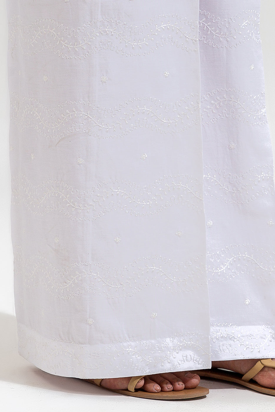 EMBROIDERED SLACK PANTS