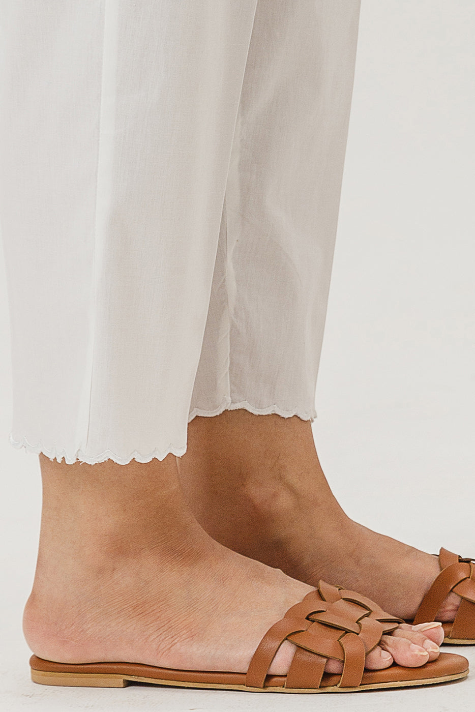 BASIC STRAIGHT PANTS