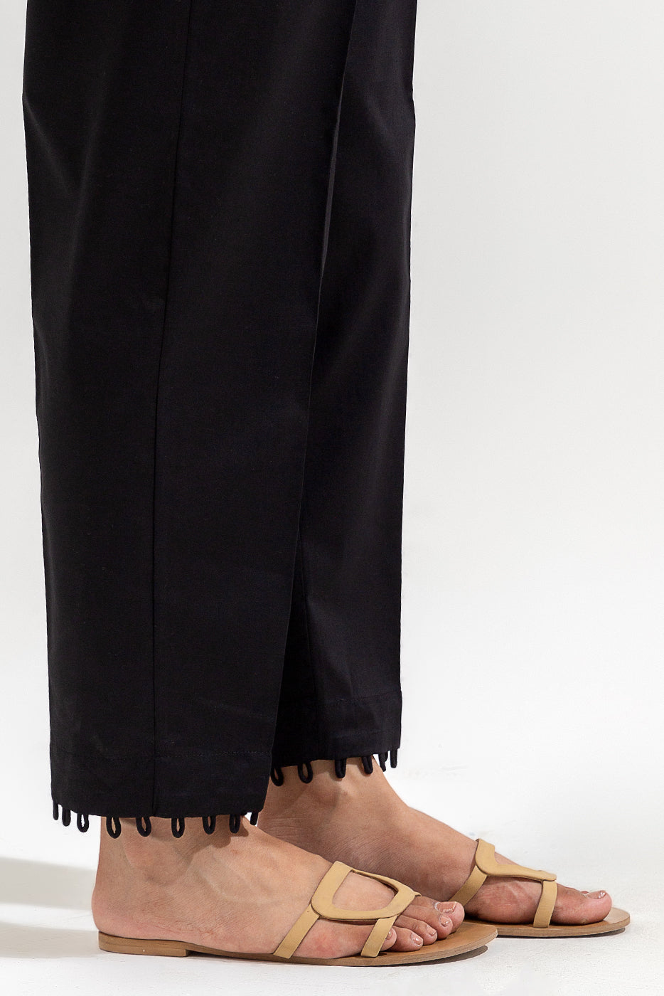 BASIC STRAIGHT PANTS