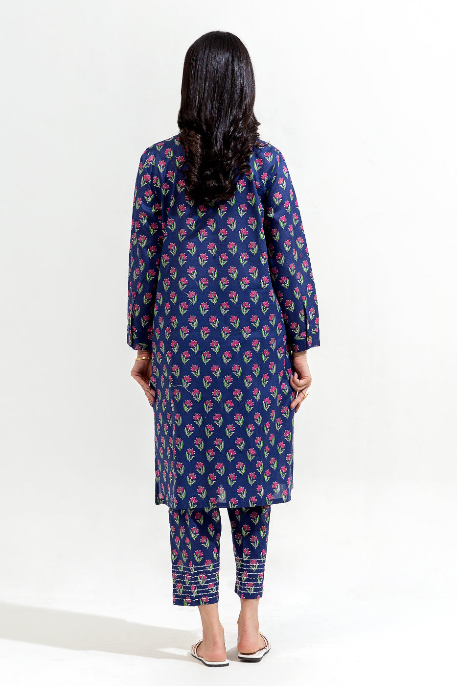 2 PIECE PRINTED LAWN SUIT (PRET)