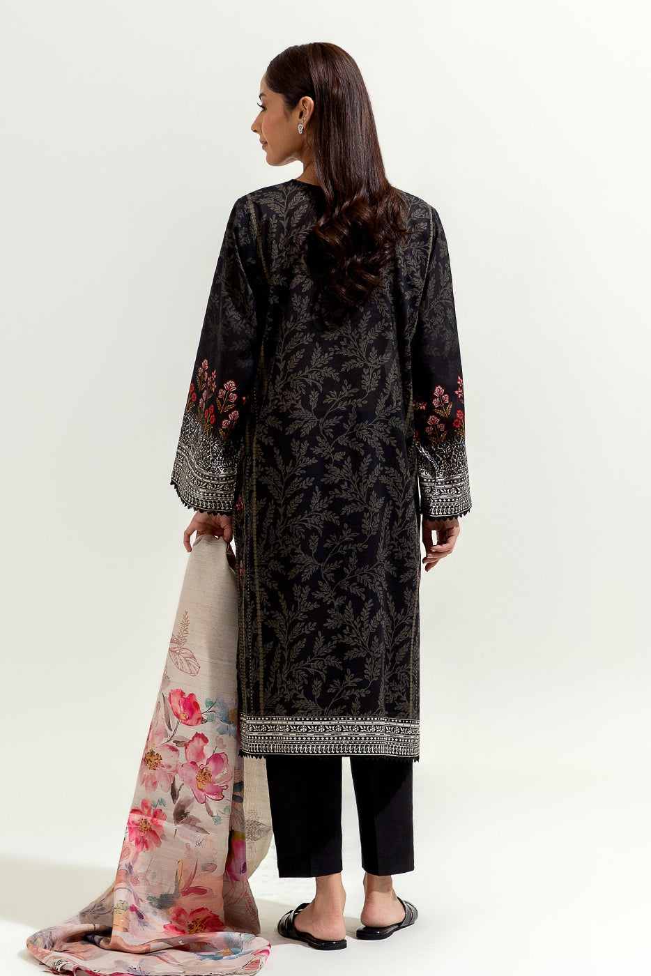 3 PIECE PRINTED LAWN SUIT (PRET)