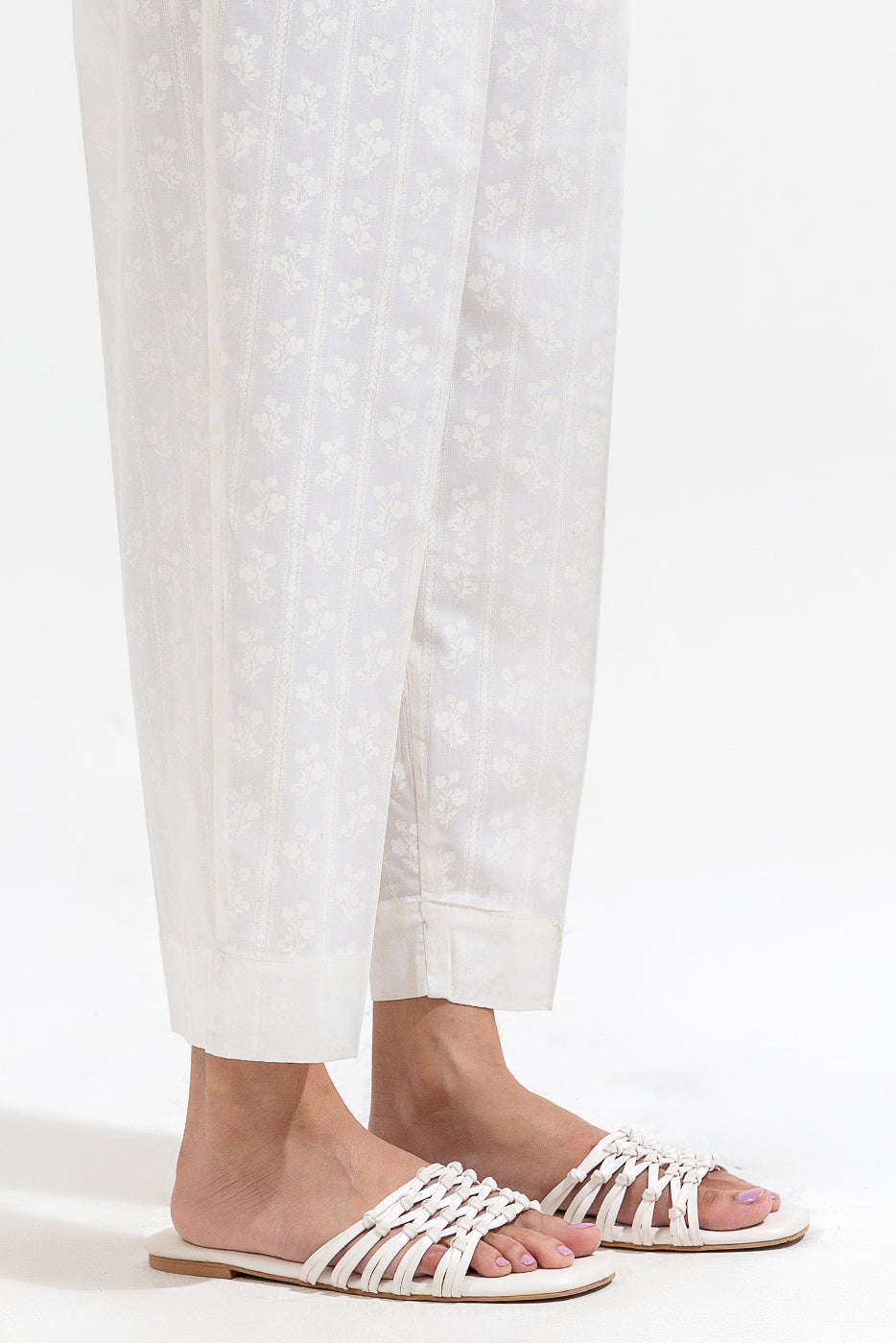 BASIC STRAIGHT PANTS