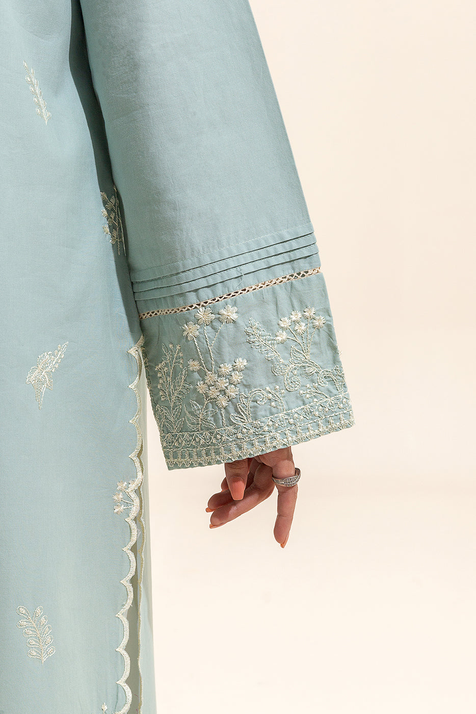 1 PIECE EMBROIDERED LAWN SHIRT-DUSKY DEW (UNSTITCHED)