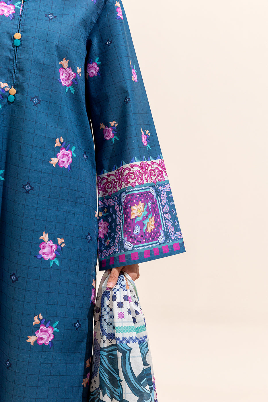 3 PIECE PRINTED LAWN SUIT-MIDNIGHT FLORET (UNSTITCHED)