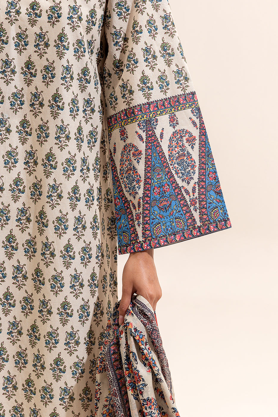 3 PIECE PRINTED LAWN SUIT-PAISLEY PASSION (UNSTITCHED)