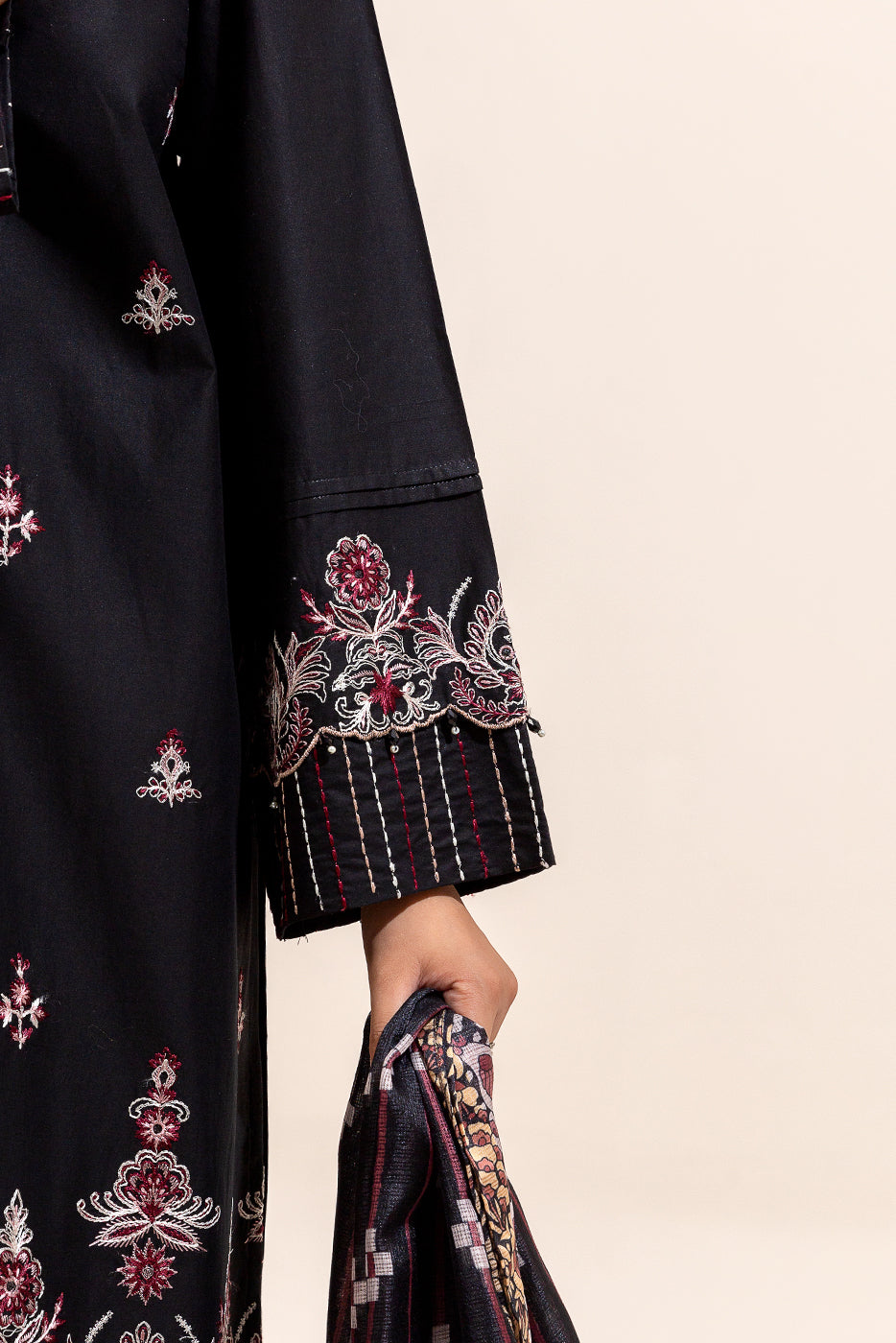 3 PIECE EMBROIDERED LAWN SUIT-PITCH VERVE (UNSTITCHED)