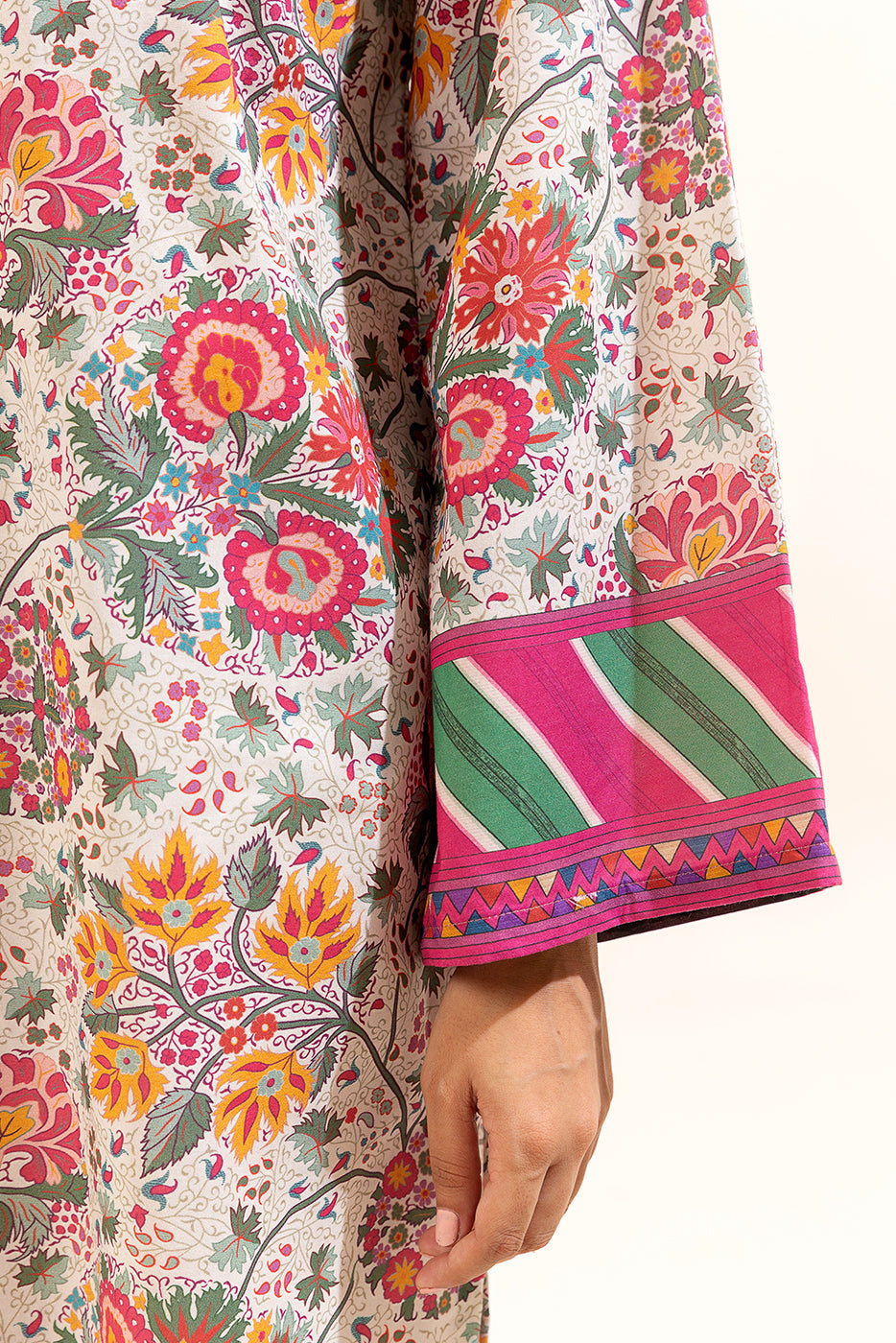 3 PIECE PRINTED LAWN SUIT-ROSADIA DREAM (UNSTITCHED)
