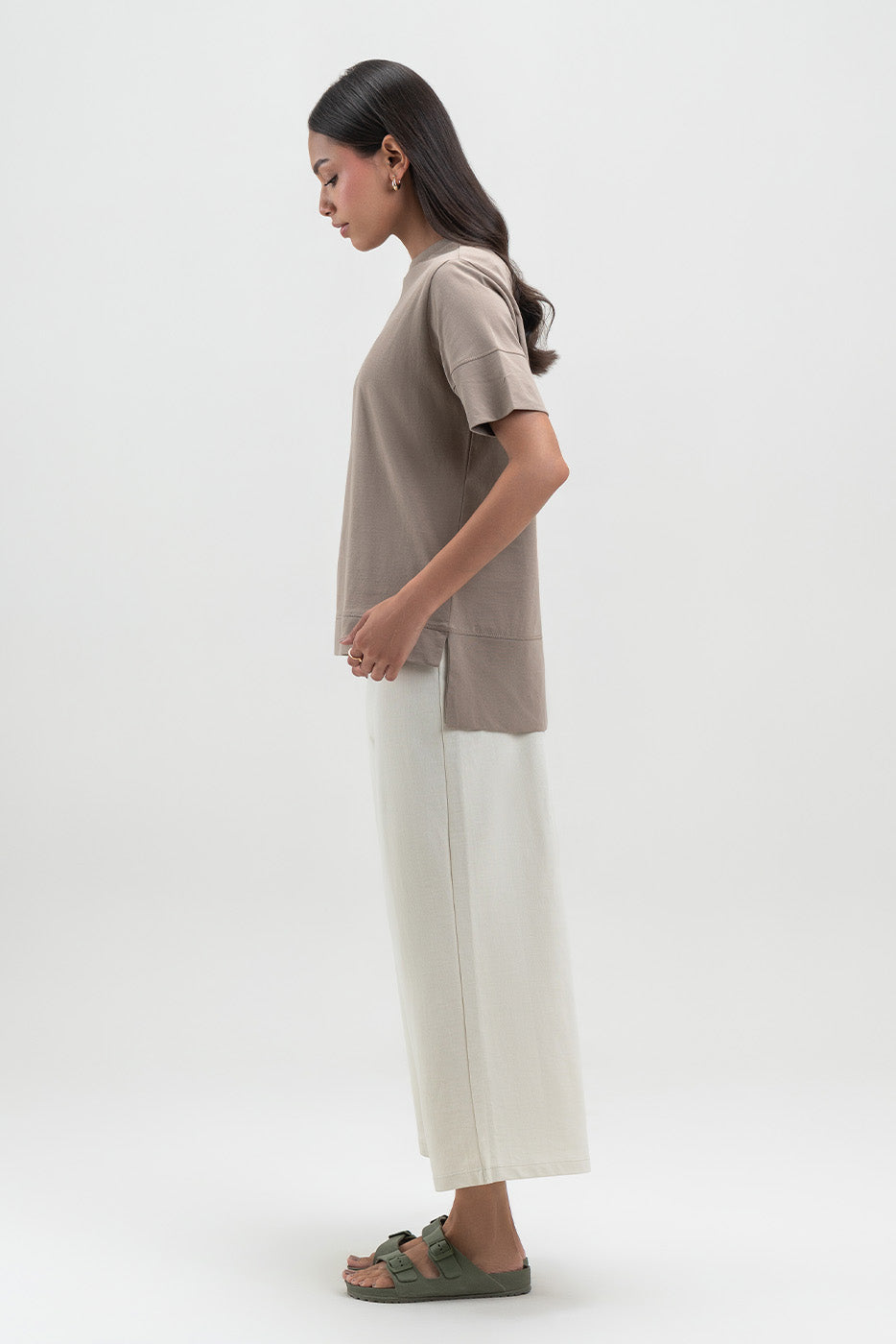 REGULAR FIT T-SHIRT